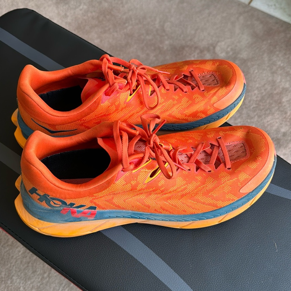 Hoka Tecton X version 1 size 11
